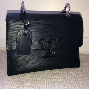 Authentic LV Grenelle MM 🖤